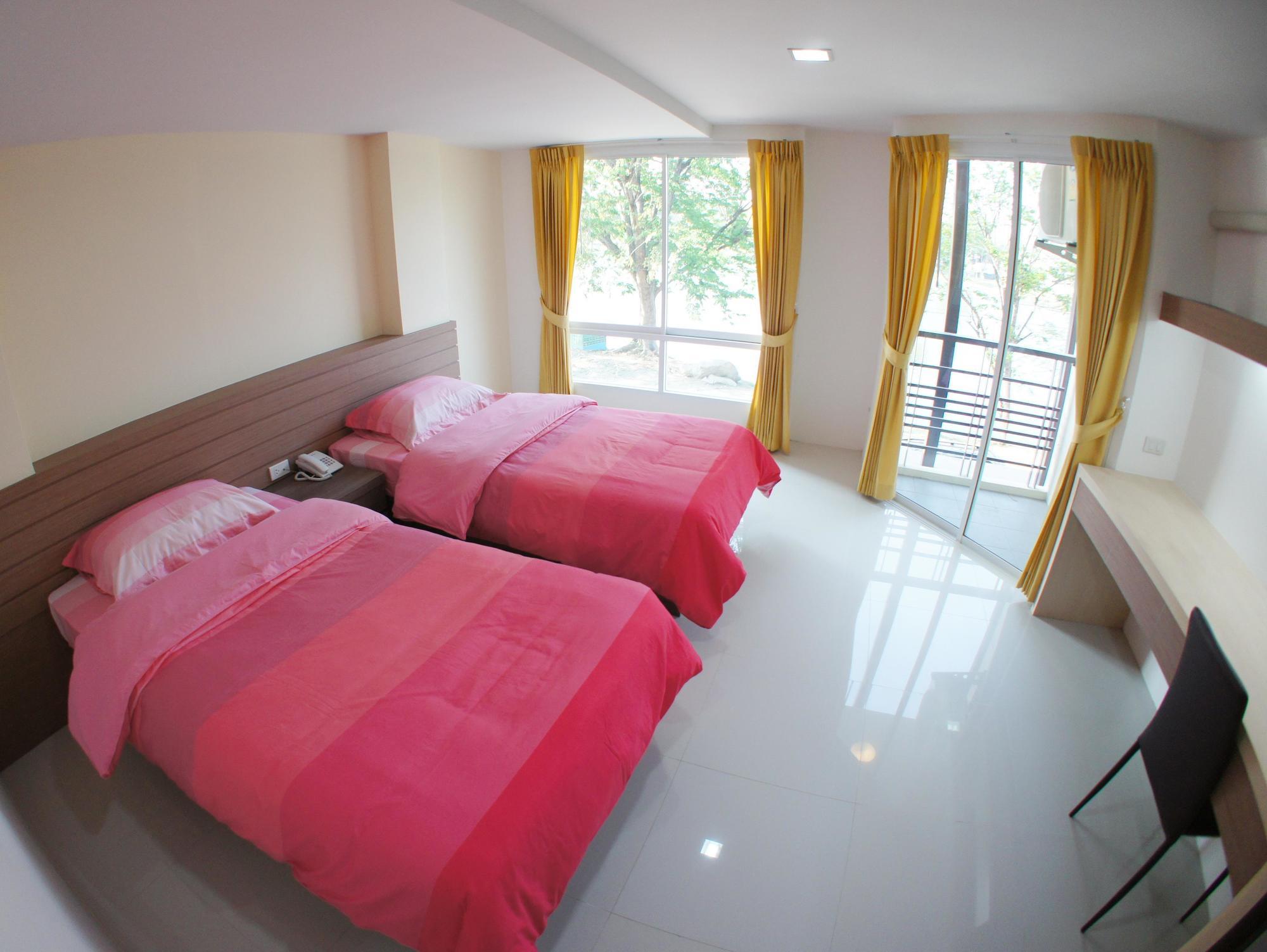 Kamonthara Hotel Nakhonpathom Kültér fotó